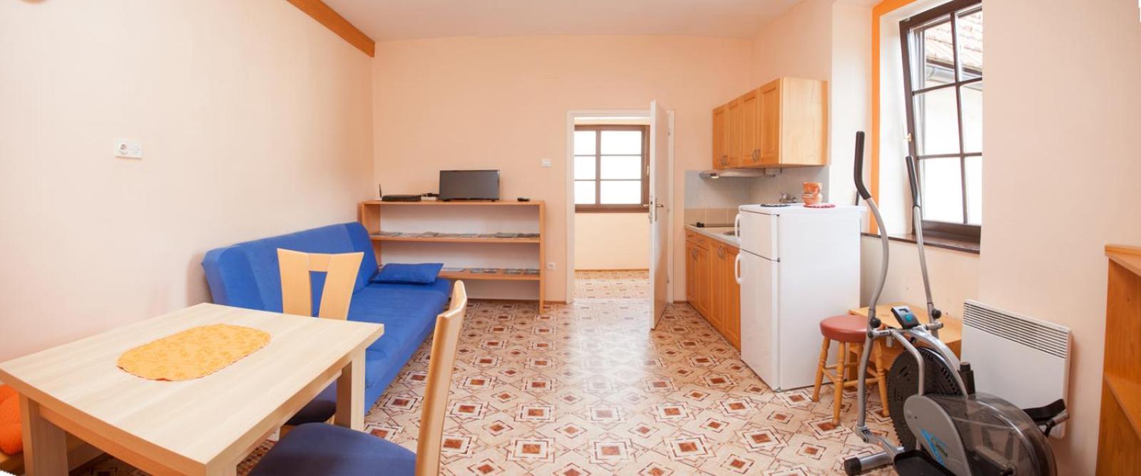 Apartma Na Starem Placu อิดริยา ภายนอก รูปภาพ